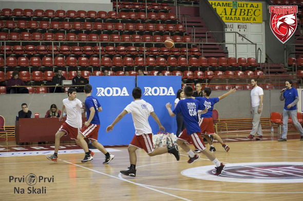 PRVI PRVI NA SKALI Pad u igri odveo KKK Radnicki na dno tabele